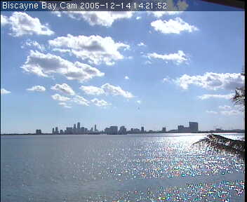 Wannman.Cam Biscayne Bay Cam webcam view over sunny Miami